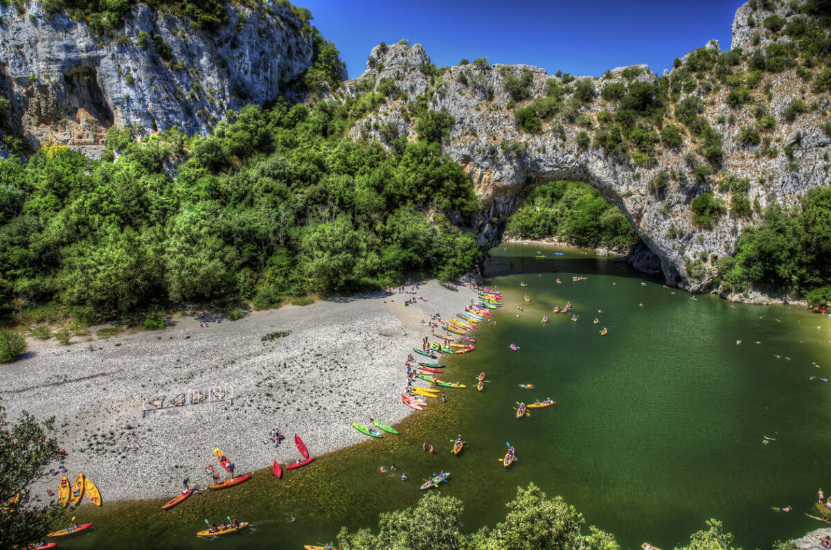 Vacances actives en famille : pourquoi choisir l’Ardèche ?