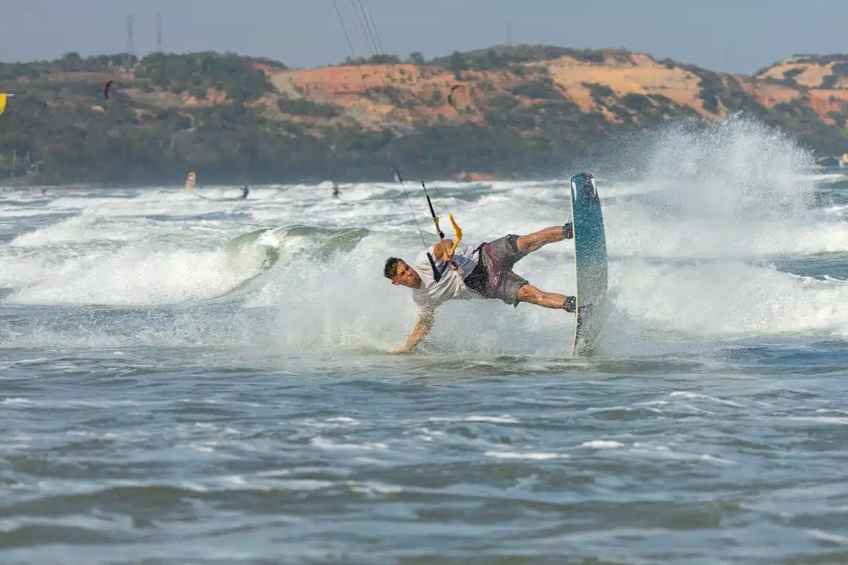 Les incontournables des sports nautiques à découvrir en vacances