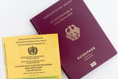 Renouveler son passeport à l’étranger : le guide complet pour les voyageurs