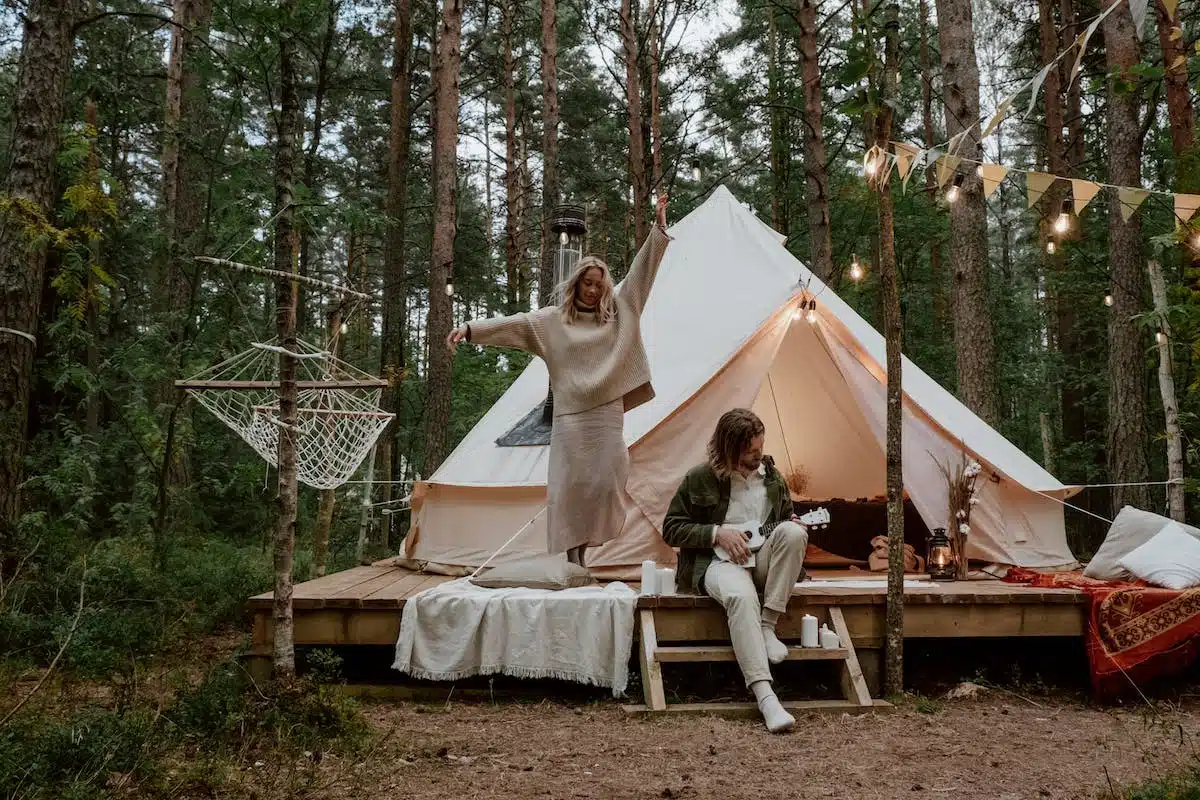 Les destinations incontournables pour vivre une expérience de glamping exceptionnelle