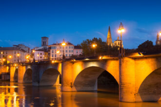 Avignon, une ville qui donne envie d'y revenir : guide pour préparer son séjour