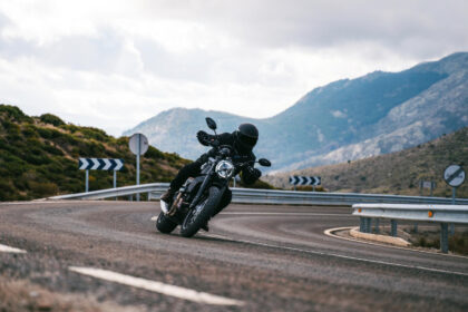 Faire le tour de la Corse à moto : ce qu'il faut savoir avant de partir
